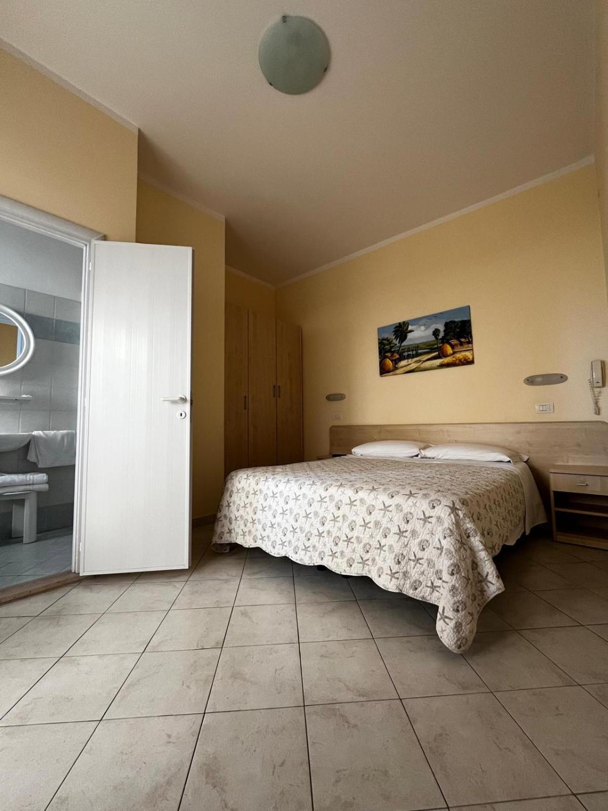 Hotel Giove Dipendenza Hotel Fiamma Cesenatico Eksteriør bilde