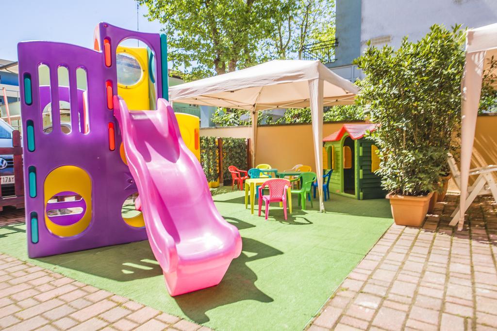 Hotel Giove Dipendenza Hotel Fiamma Cesenatico Eksteriør bilde